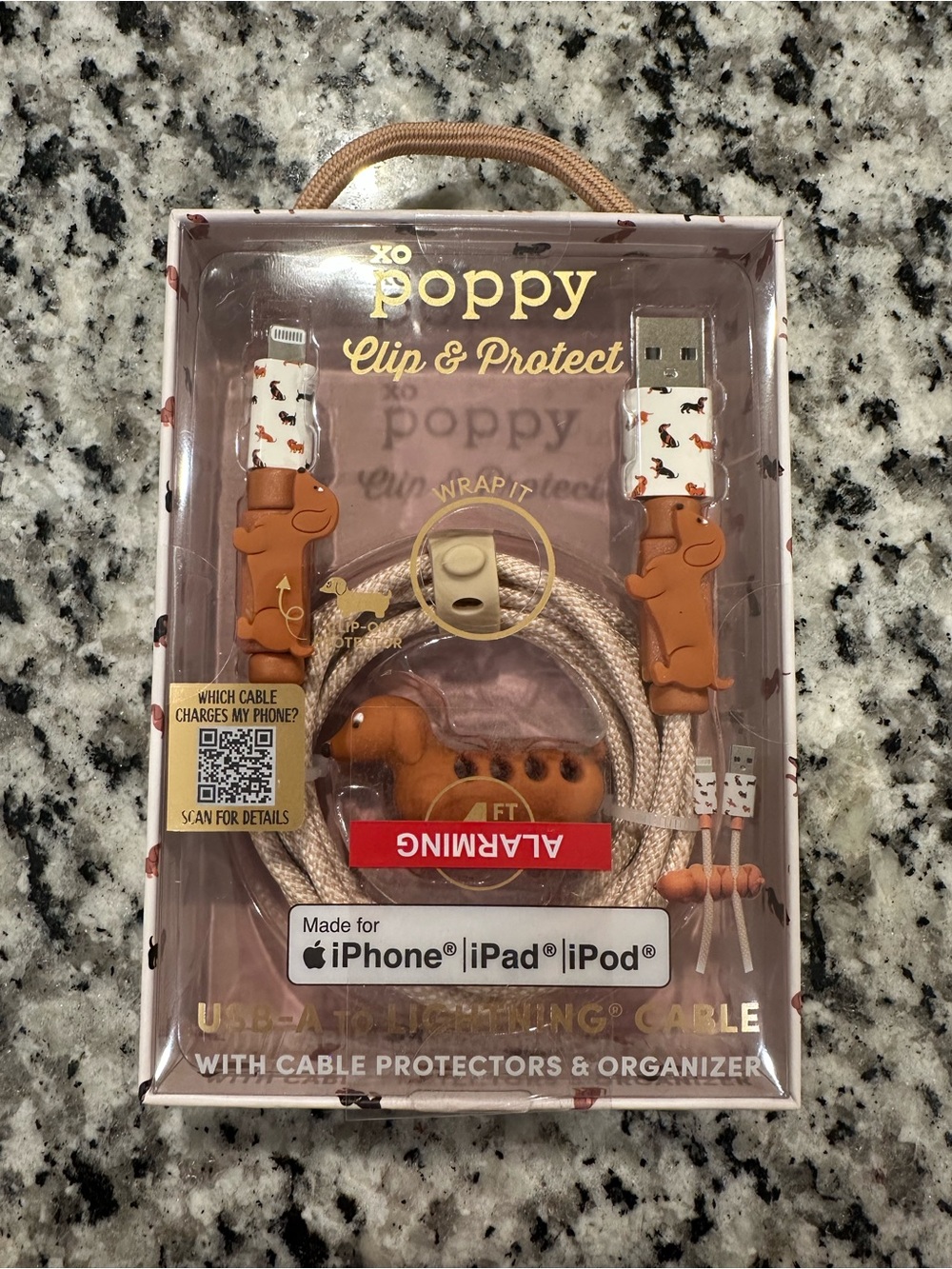 Dachshund Clip & Protect USB-A to Lightning Cable for iPhone - Tan/Light Brown